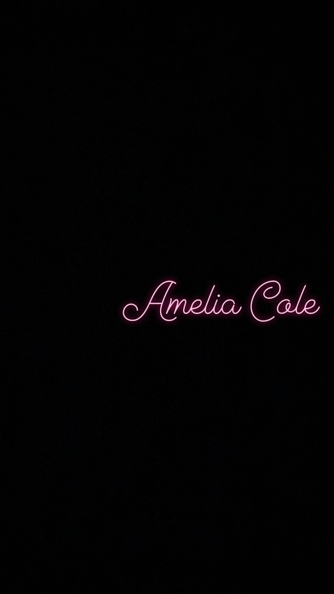 Header of ameliacole