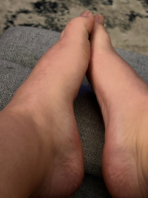 feet1231 onlyfans leaked picture 2