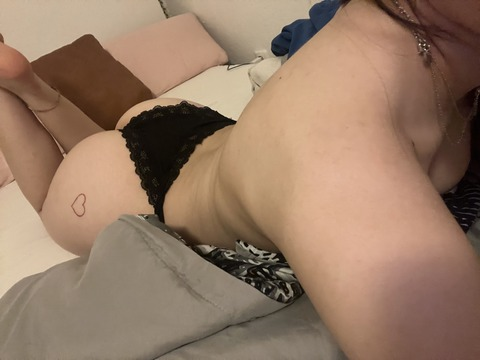 joannaneal onlyfans leaked picture 2