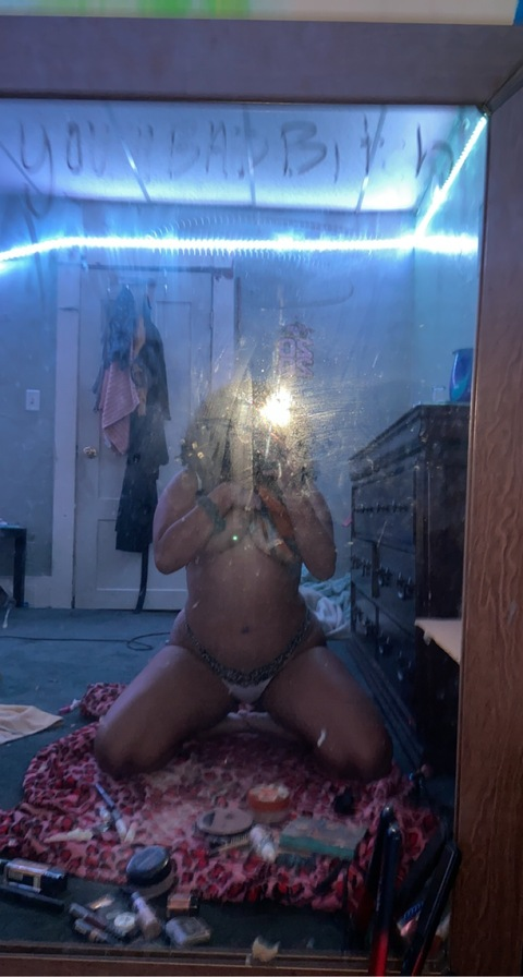 kyramoore1 onlyfans leaked picture 2