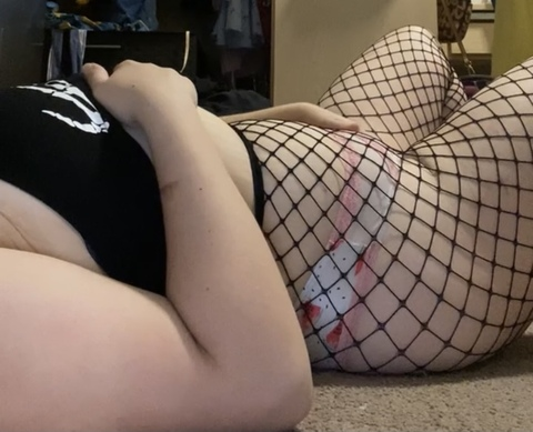 lillythesubbybaby onlyfans leaked picture 2