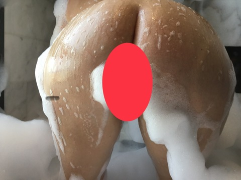 misshoneybum onlyfans leaked picture 2