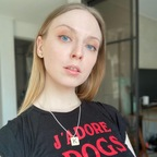 pomme325 (Sophie) free OnlyFans Leaked Content 

 profile picture