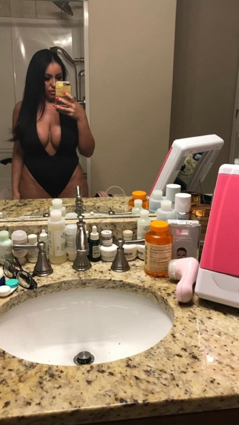 princessalanab onlyfans leaked picture 2