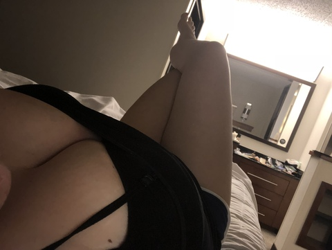 quinnbabyyy onlyfans leaked picture 2