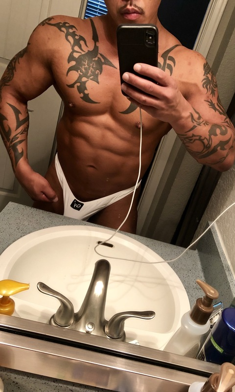 roc5295 onlyfans leaked picture 2