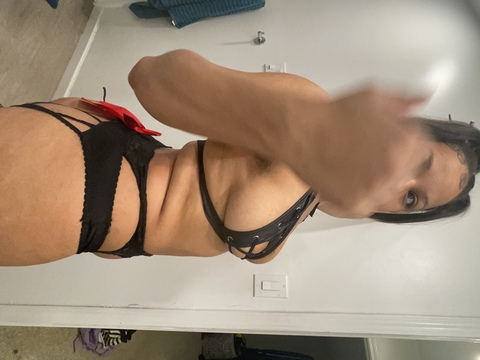 seeaira onlyfans leaked picture 2