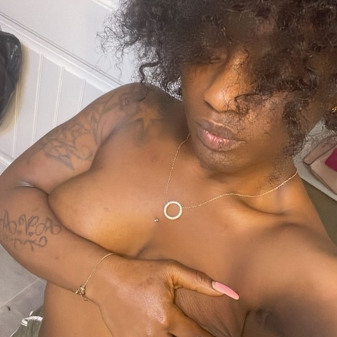 sexyonyxx onlyfans leaked picture 2