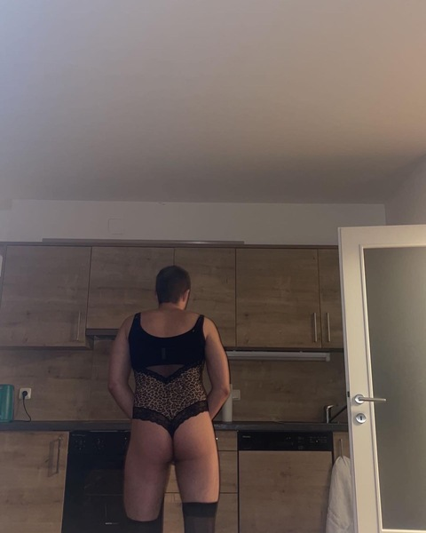 sissyboysbg onlyfans leaked picture 2
