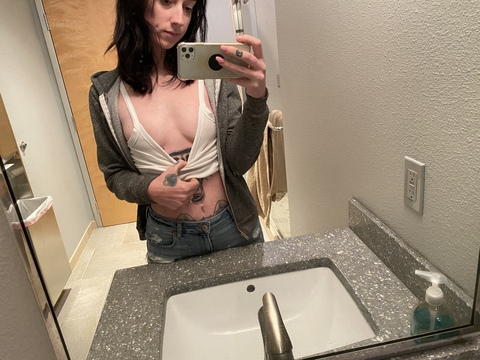 smashleigh onlyfans leaked picture 2