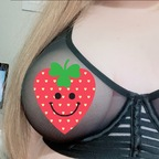 Get Free access to strawberrymilkkk Leak OnlyFans 

 profile picture