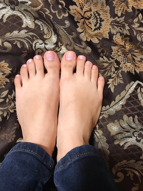 tippytoessx onlyfans leaked picture 2
