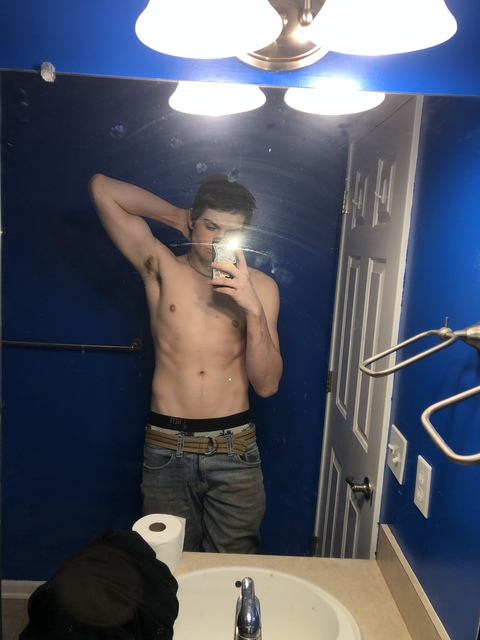 u13869824 onlyfans leaked picture 2