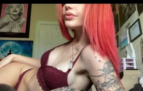 zoeyy222 onlyfans leaked picture 2